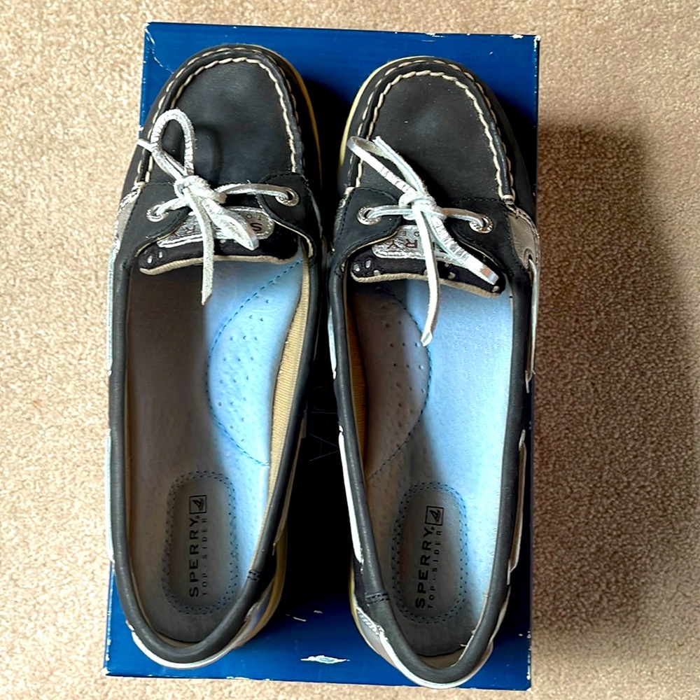 Black Sperry top sider loafers